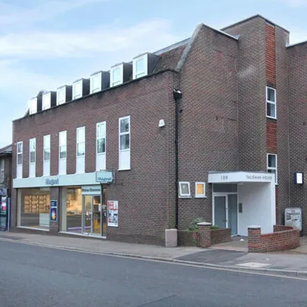 Rent this 2 bed room on Dorking Plumbing Supplies Ltd in 128 South Street, Dorking