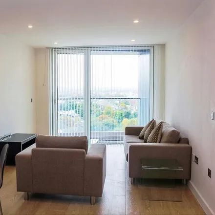 Rent this 2 bed apartment on Island in Wellesley Road, London