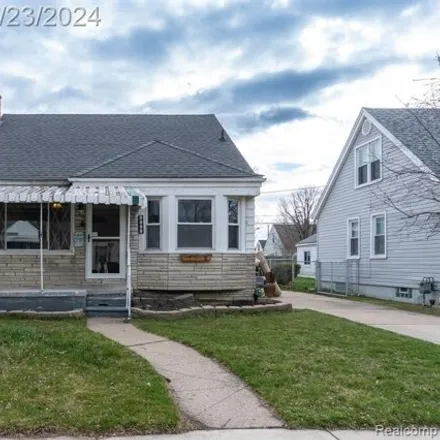 Buy this 3 bed house on 3871 16th Street in Wyandotte, MI 48192