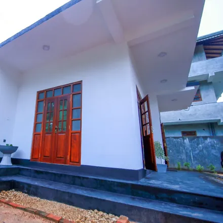 Rent this 2 bed house on Villa Seagull in 785B Colombo-Galle Road, Thiranagama