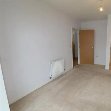 Image 7 - Lambourne Chase, Chelmsford, CM2 9FF, United Kingdom - Apartment for sale