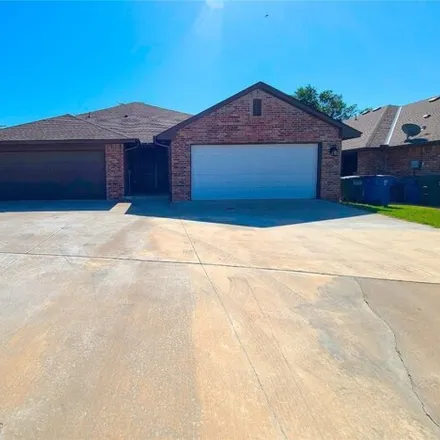 Rent this 3 bed house on 189 West Thatcher Street in Edmond, OK 73003