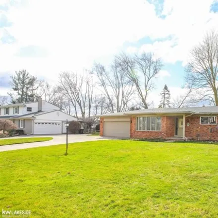 Image 2 - 5298 South Nocturne Lane, Shelby Charter Township, MI 48316, USA - House for sale
