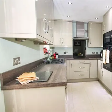 Image 2 - The Limes, Newcastle-under-Lyme, ST5 8QX, United Kingdom - House for sale