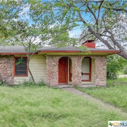 Buy this 3 bed house on 985 West King Avenue in Temple, TX 76501