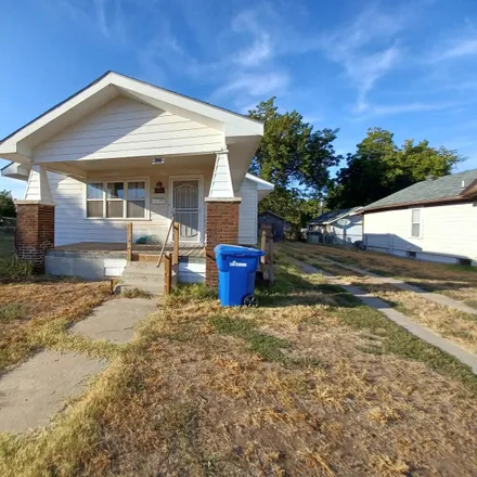 Buy this 3 bed house on 598 North 5th Street in Enid, OK 73701