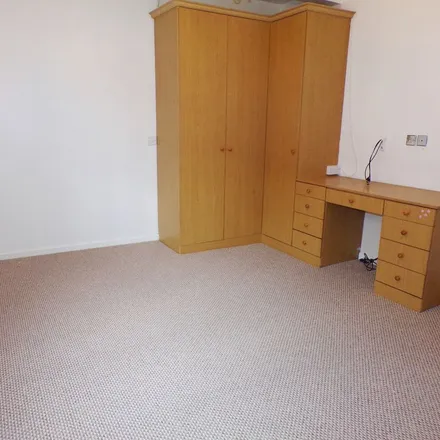 Image 4 - The Perfect Buff, Wolverhampton Road, Cannock, WS11 1AP, United Kingdom - Apartment for rent