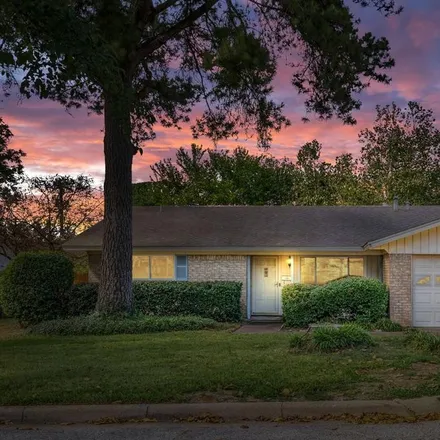 Buy this 3 bed house on 1424 Tatum Drive in Arlington, TX 76012