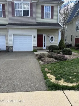 Rent this 3 bed condo on Oxford Court in Manalapan Township, NJ 07726