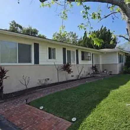 Rent this 3 bed apartment on 1375 Westlyn Place in Altadena, CA 91104
