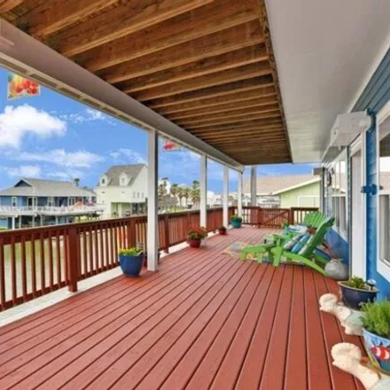 Image 4 - 16699 Sandpiper Road, Jamaica Beach, Galveston County, TX 77554, USA - House for sale