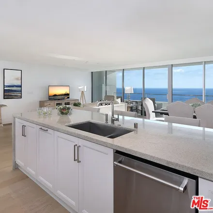 Rent this 3 bed apartment on 1214 Ocean Avenue in Santa Monica, CA 90401
