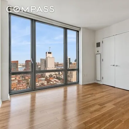 Image 8 - The Link, 310 West 52nd Street, New York, NY 10019, USA - Condo for sale