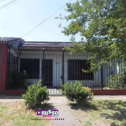 Image 2 - Parral 4552, Partido de La Matanza, B1754 HHD San Justo, Argentina - House for sale