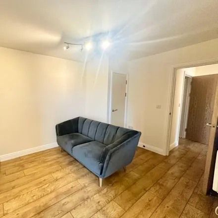 Rent this 2 bed apartment on Mapperley Rise in Woodborough Road, Nottingham