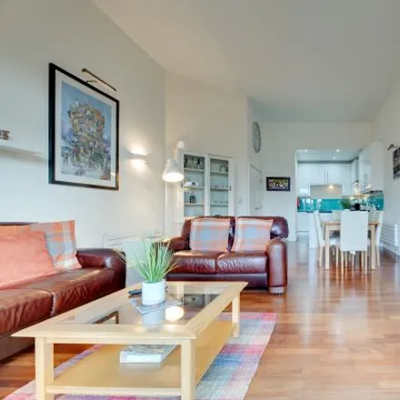 Image 5 - Centralofts, 21 Waterloo Street, Newcastle upon Tyne, NE1 4AL, United Kingdom - Apartment for rent