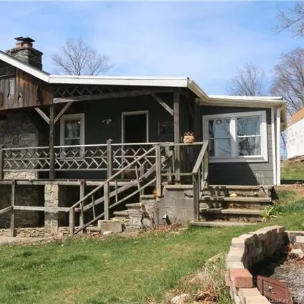 Buy this 1 bed house on 14 Ticonderoga Road in Lake Carmel, NY 10512