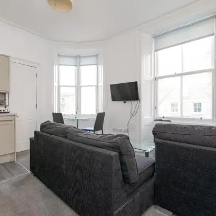 Image 3 - 80 Grove Street, City of Edinburgh, EH3 8AT, United Kingdom - Apartment for rent