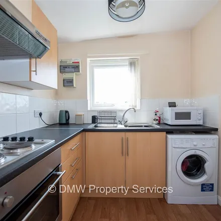 Image 5 - 36 Waverley Avenue, Beeston, NG9 1HZ, United Kingdom - Apartment for rent