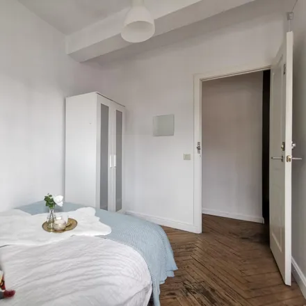 Rent this 15 bed room on Madrid in Calle Preciados, 42