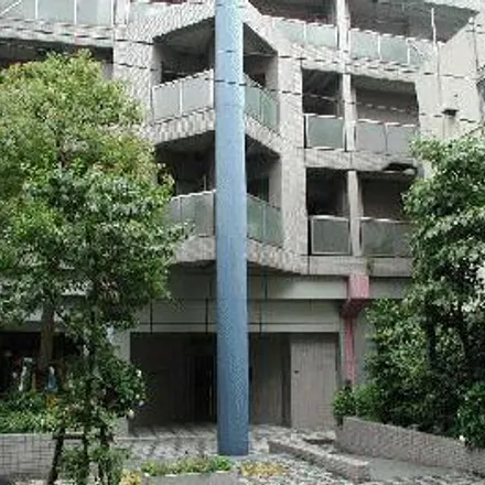 Rent this studio apartment on 恵比寿アーバンハウス in Ebisu-dori Street, Higashi