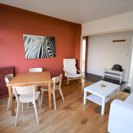 Rent this 4 bed apartment on 36 bis Boulevard Pierre Le Moine in 35000 Rennes, France
