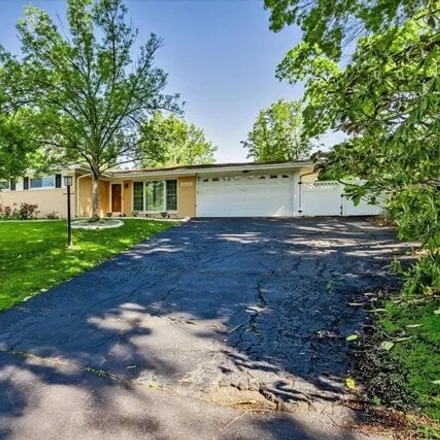 Image 1 - 10159 Drew Terrace, Crestwood, MO 63126, USA - House for sale