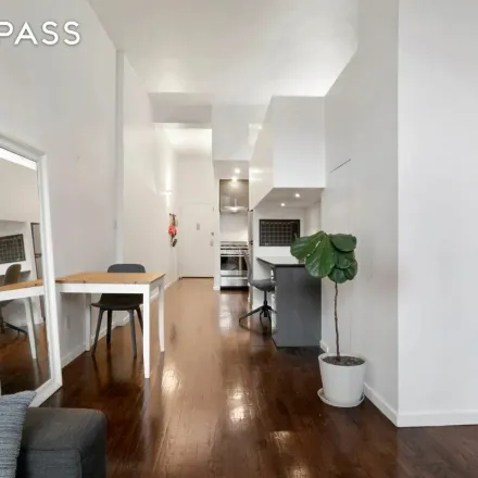 Image 7 - 304 East 23rd Street, New York, NY 10010, USA - Apartment for rent