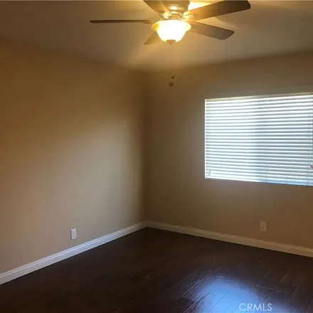 Image 3 - 1722 Mitchell Avenue, Tustin, CA 92780, USA - Apartment for rent