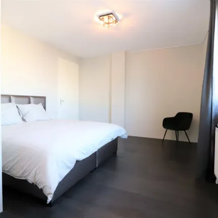 Rent this 2 bed apartment on Karel Doormanstraat 386U in 3012 GR Rotterdam, Netherlands