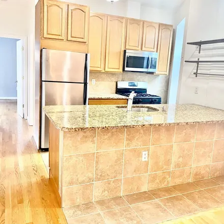 Rent this 3 bed apartment on Central Avenue at Congress Street in Central Avenue, Jersey City