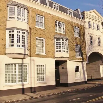 Image 1 - Elizabeth Gardens, Talbot Place, Gravesend, DA11 0BL, United Kingdom - Apartment for rent