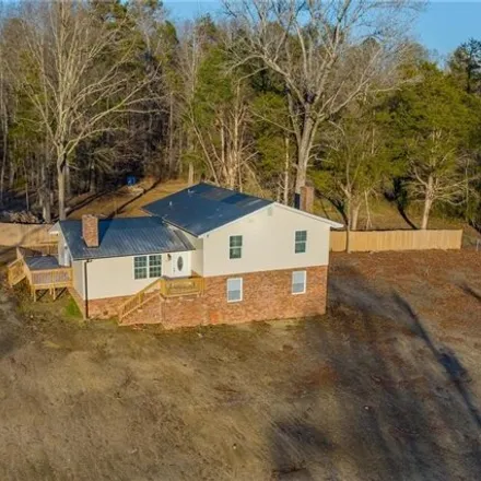 Image 1 - 1251 Kanoy Road, Pilot, Thomasville, NC 27360, USA - House for sale