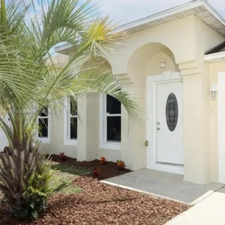 Rent this 4 bed house on 330 Kingfish Drive