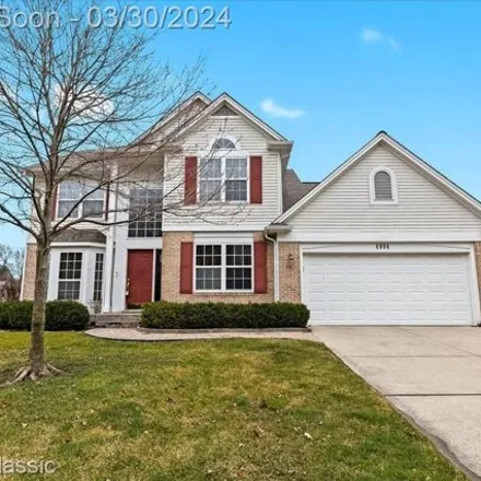 Buy this 3 bed house on 4986 Greenview Drive in Commerce Charter Township, MI 48382