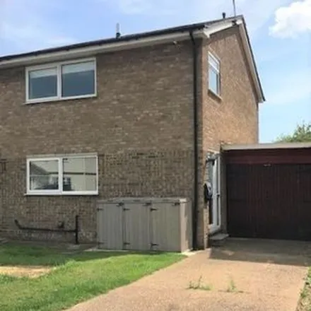 Rent this 3 bed duplex on Meadowlands in Kirton, IP10 0PY
