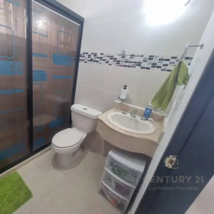 Rent this 7 bed house on Avenida Río Niágara in Gran Santa Fe I, 77518 Cancún
