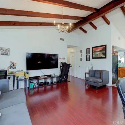 Image 3 - 255th Street, Harbor Pines, Los Angeles, CA 90710, USA - Duplex for sale