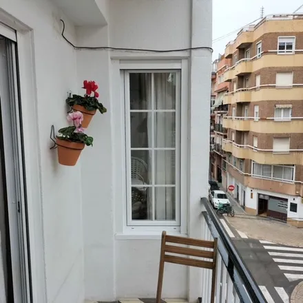 Rent this 1 bed apartment on Carrer del Mestre Marqués / Calle Maestro Marqués in 03004 Alicante, Spain
