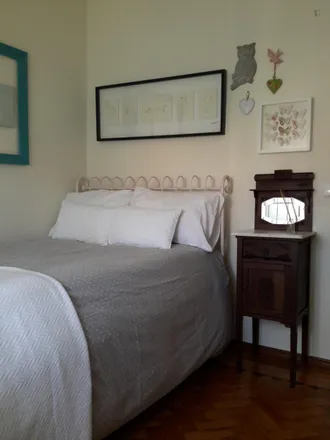 Rent this 3 bed room on Rua São Macário in 2645-175 Cascais, Portugal