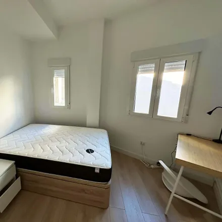 Rent this 1 bed room on Paseo de Santa María de la Cabeza in 80, 28045 Madrid