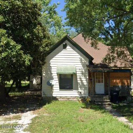 Image 1 - 1169 West Broadway Street, Webb City, MO 64870, USA - House for sale