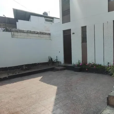Buy this 4 bed house on Jirón Augusto Wiese 1268 in Santiago de Surco, Lima Metropolitan Area 15039