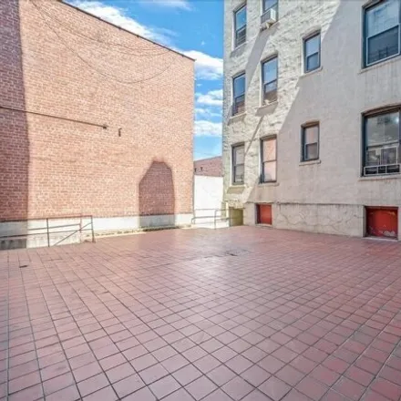 Image 5 - 39-82 65th Pl Unit 4f, Woodside, New York, 11377 - Apartment for sale