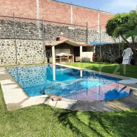 Buy this studio house on Avenida Vicente Guerrero in Ampliación Maravillas, 62230 Cuernavaca