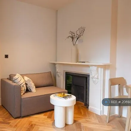 Rent this studio apartment on 6 St Stephen's Crescent in London, W2 5JF