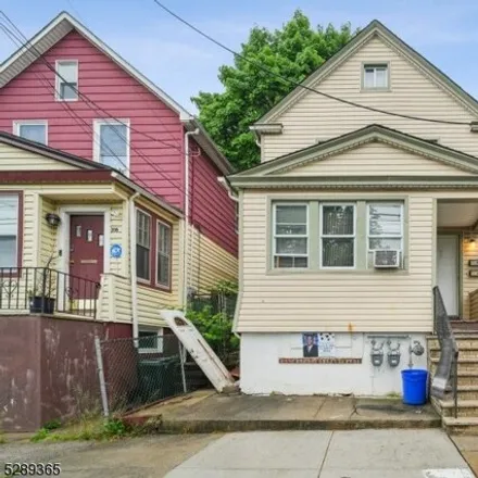 Buy this 5 bed house on 318 South 20th Street in Newark, NJ 07103