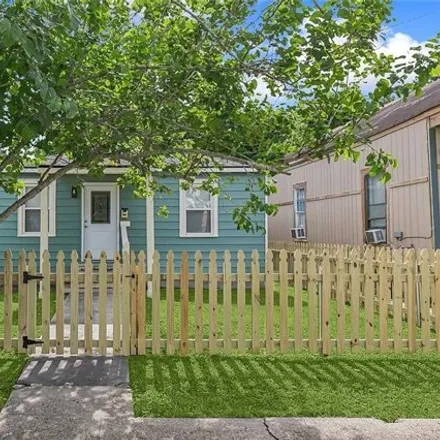 Buy this 3 bed house on 1601 Red Allen Way in Algiers, New Orleans