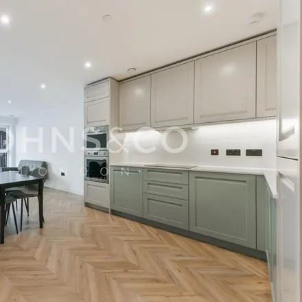 Rent this 2 bed apartment on Unilever in 3 St James' Road, London