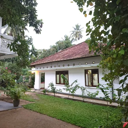 Rent this 6 bed house on HI The Dutch hostel in Maharamba Road, Unawatuna